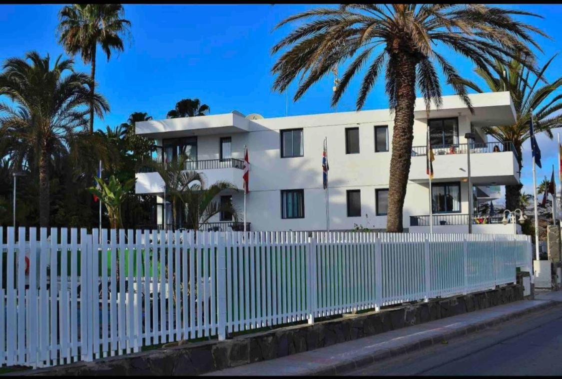 מספאלומס Apartamentos Oasis Maspalomas מראה חיצוני תמונה
