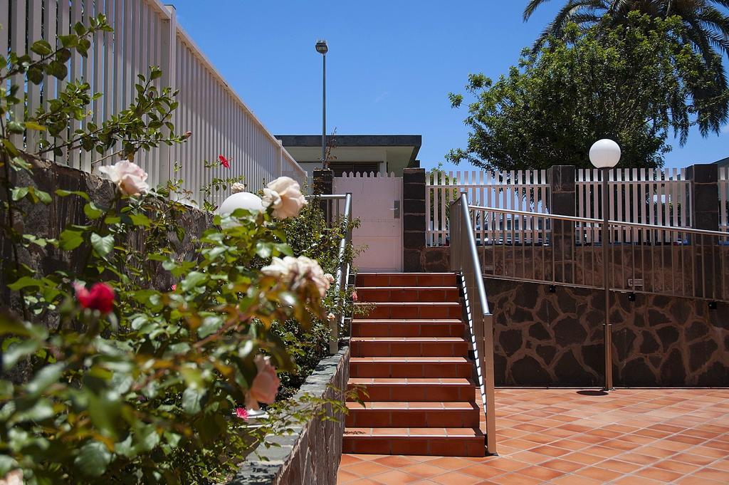 מספאלומס Apartamentos Oasis Maspalomas מראה חיצוני תמונה